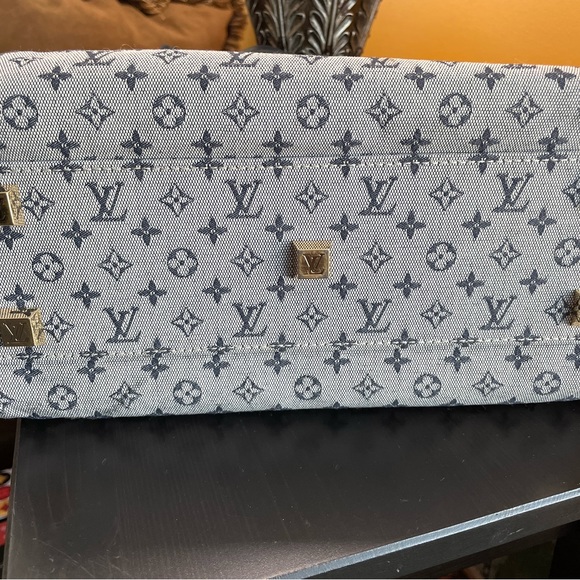 👜👖✨Authentic Louis Vuitton Denim Handbag ✨👖👜 - Picture 8 of 10